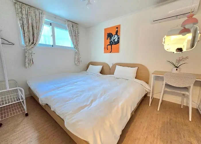 Appartement By The Blue House *